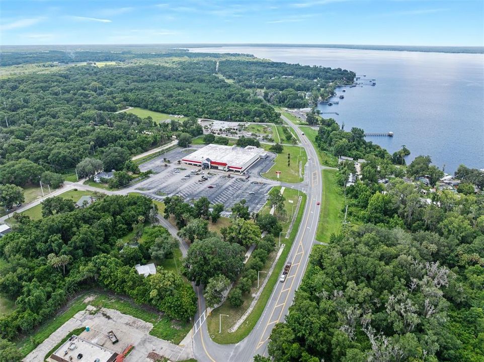 На продажу: $199,000 (0.79 acres)