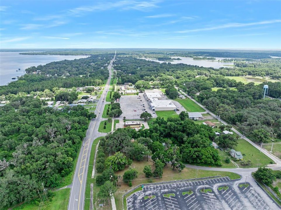 На продажу: $199,000 (0.79 acres)
