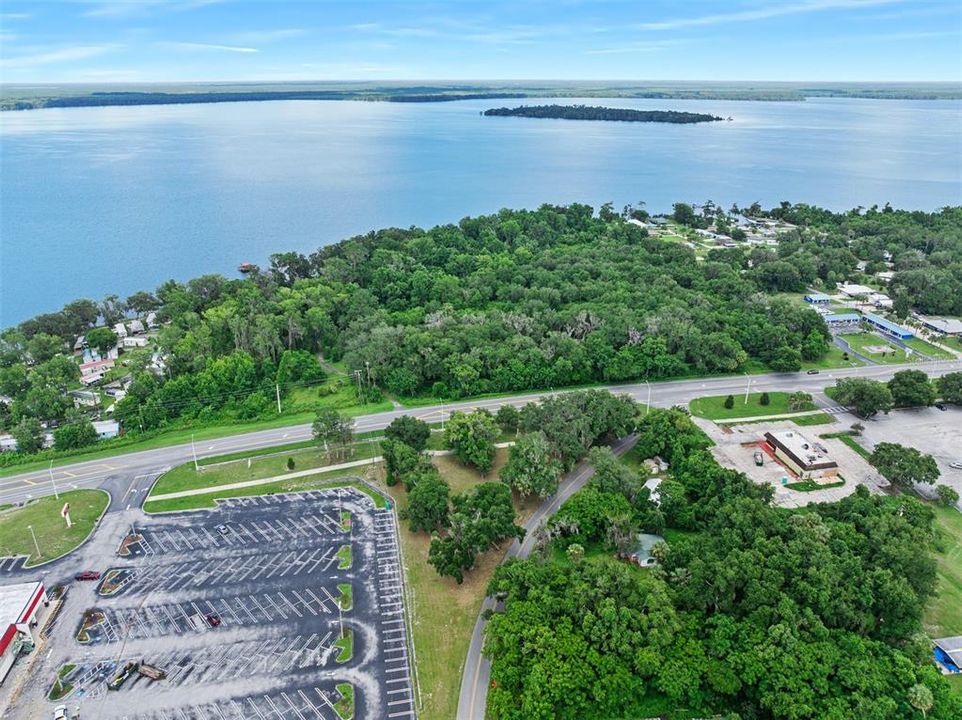 На продажу: $199,000 (0.79 acres)