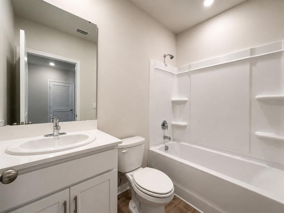 For Rent: $2,650 (3 beds, 2 baths, 1464 Square Feet)