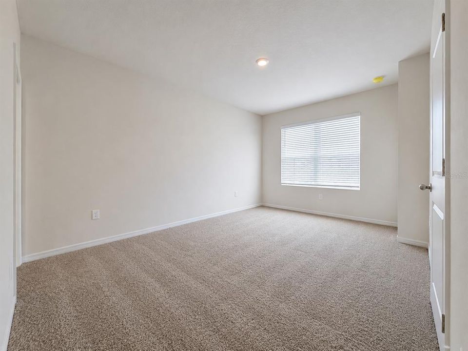 For Rent: $2,650 (3 beds, 2 baths, 1464 Square Feet)