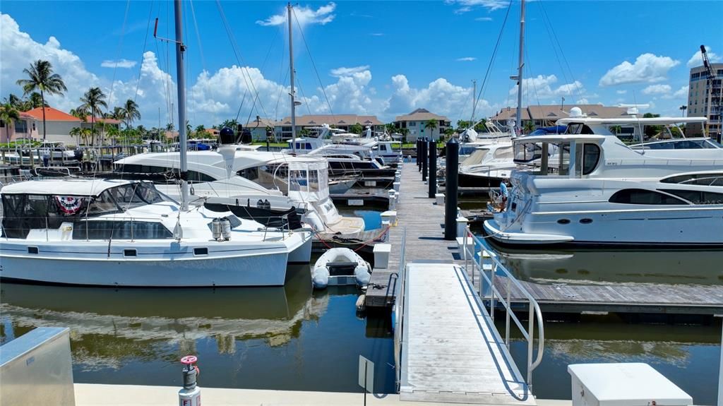 En Venta: $419,000 (3 camas, 2 baños, 1545 Pies cuadrados)