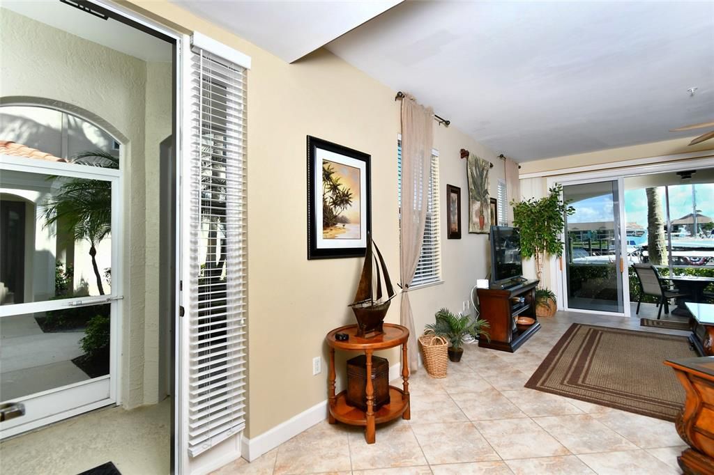 En Venta: $419,000 (3 camas, 2 baños, 1545 Pies cuadrados)