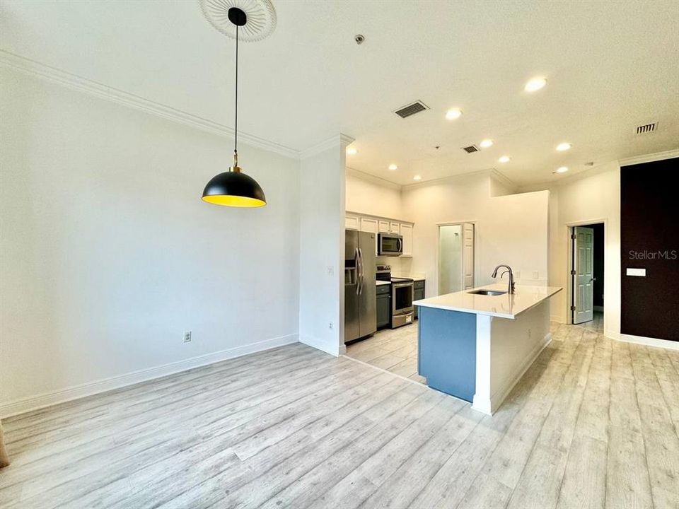 В аренду: $2,525 (3 спален, 3 ванн, 1793 Квадратных фут)