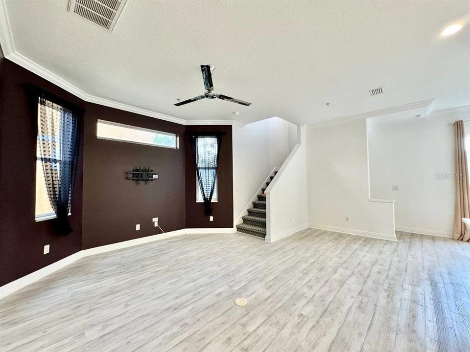 В аренду: $2,525 (3 спален, 3 ванн, 1793 Квадратных фут)