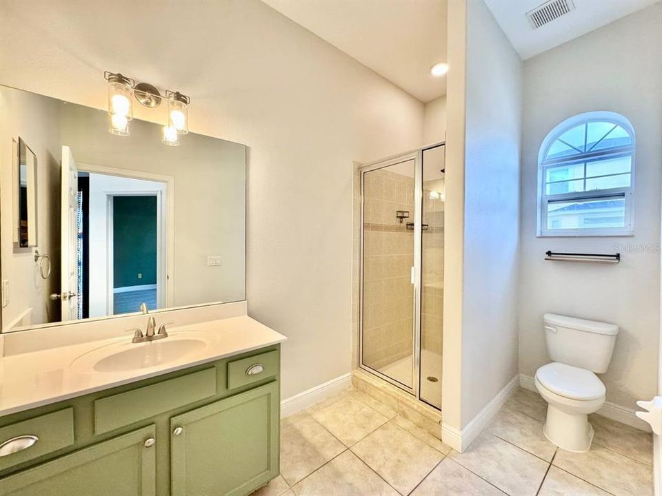 В аренду: $2,525 (3 спален, 3 ванн, 1793 Квадратных фут)