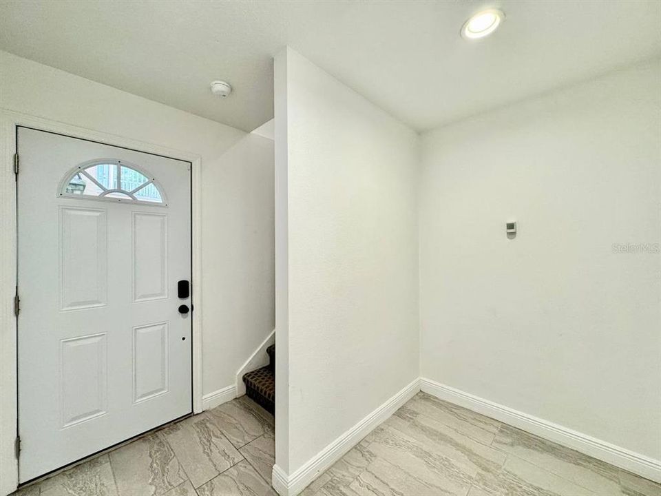 В аренду: $2,525 (3 спален, 3 ванн, 1793 Квадратных фут)