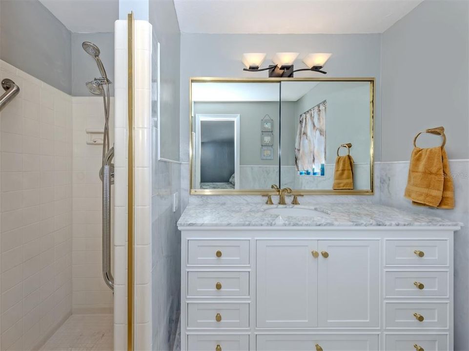 En Venta: $449,500 (3 camas, 2 baños, 1937 Pies cuadrados)