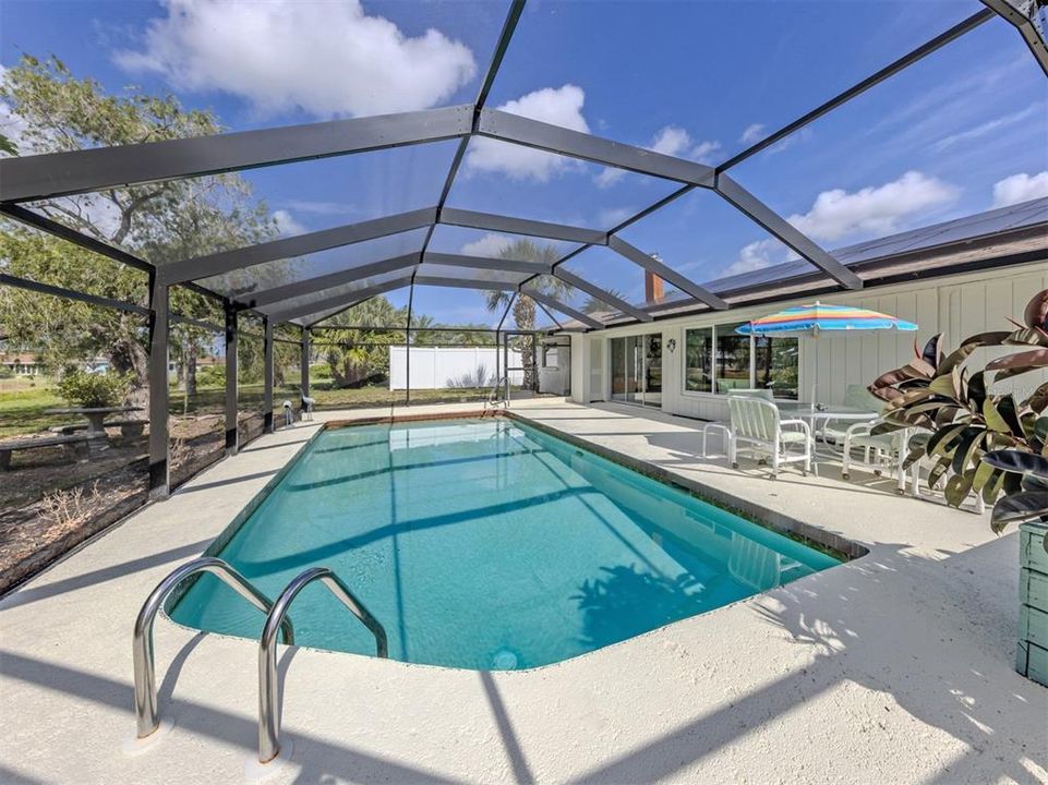 En Venta: $449,500 (3 camas, 2 baños, 1937 Pies cuadrados)