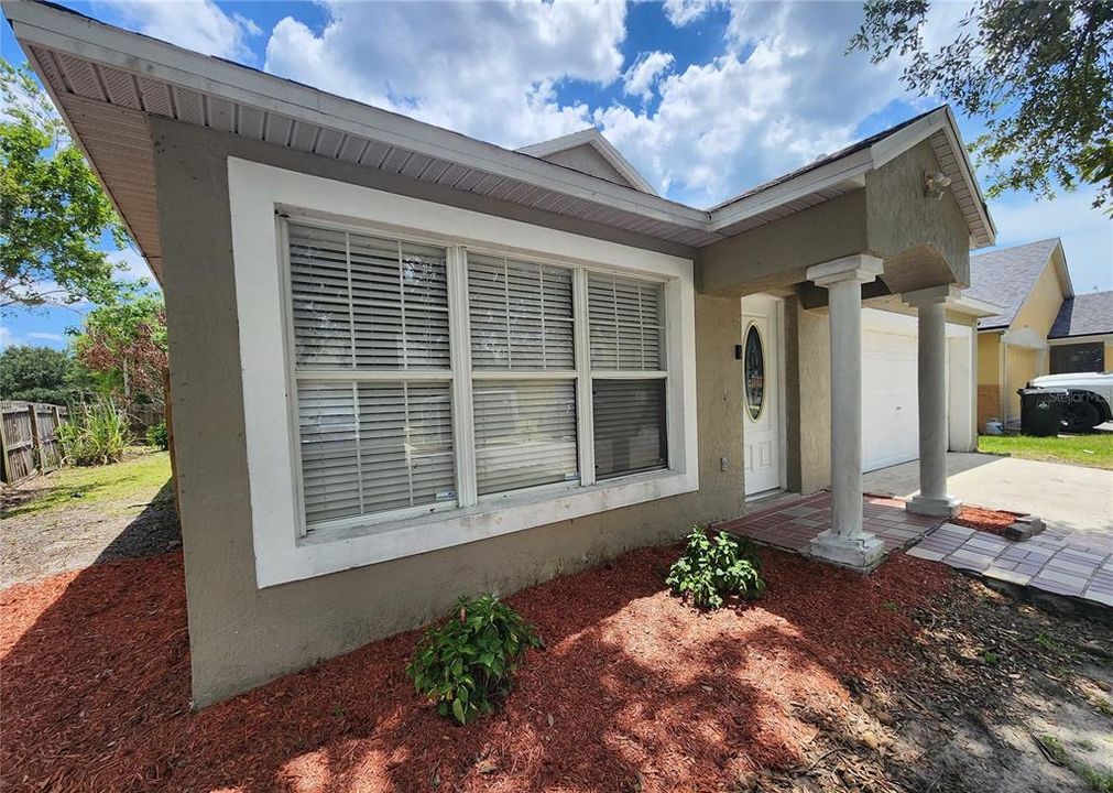 En Venta: $269,900 (3 camas, 2 baños, 1048 Pies cuadrados)