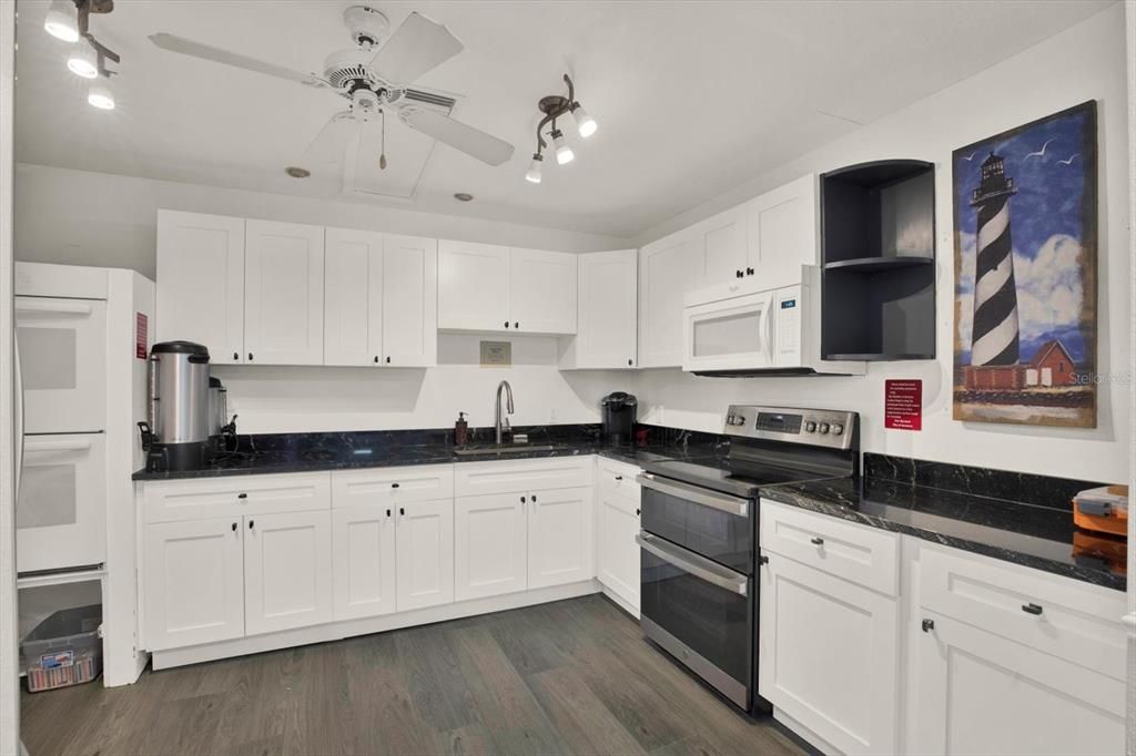 En Venta: $789,900 (2 camas, 2 baños, 1650 Pies cuadrados)
