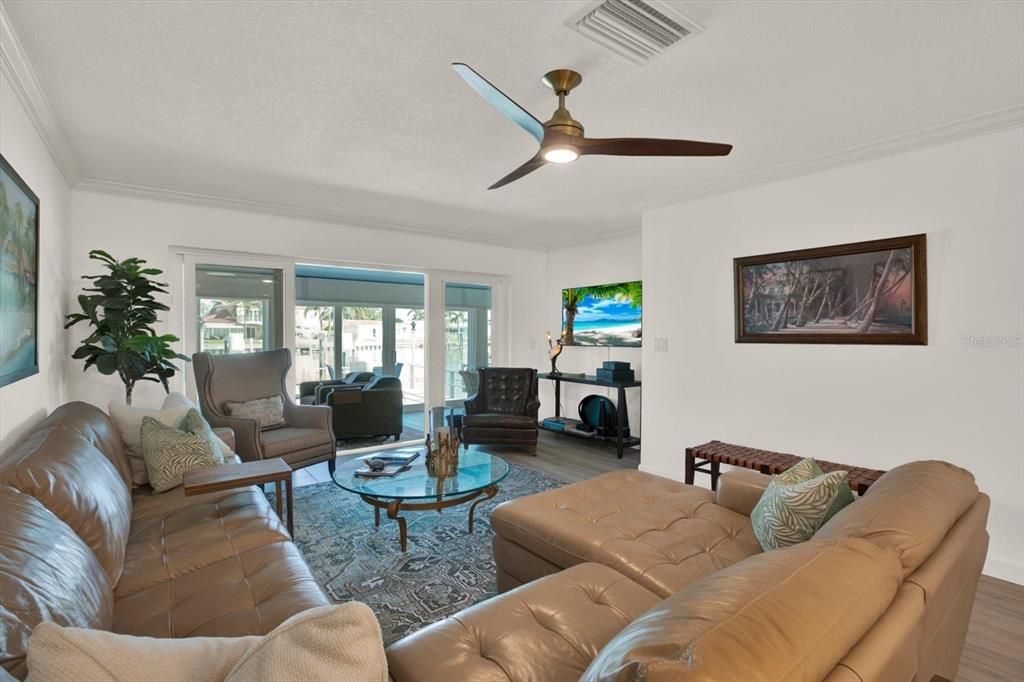 En Venta: $789,900 (2 camas, 2 baños, 1650 Pies cuadrados)