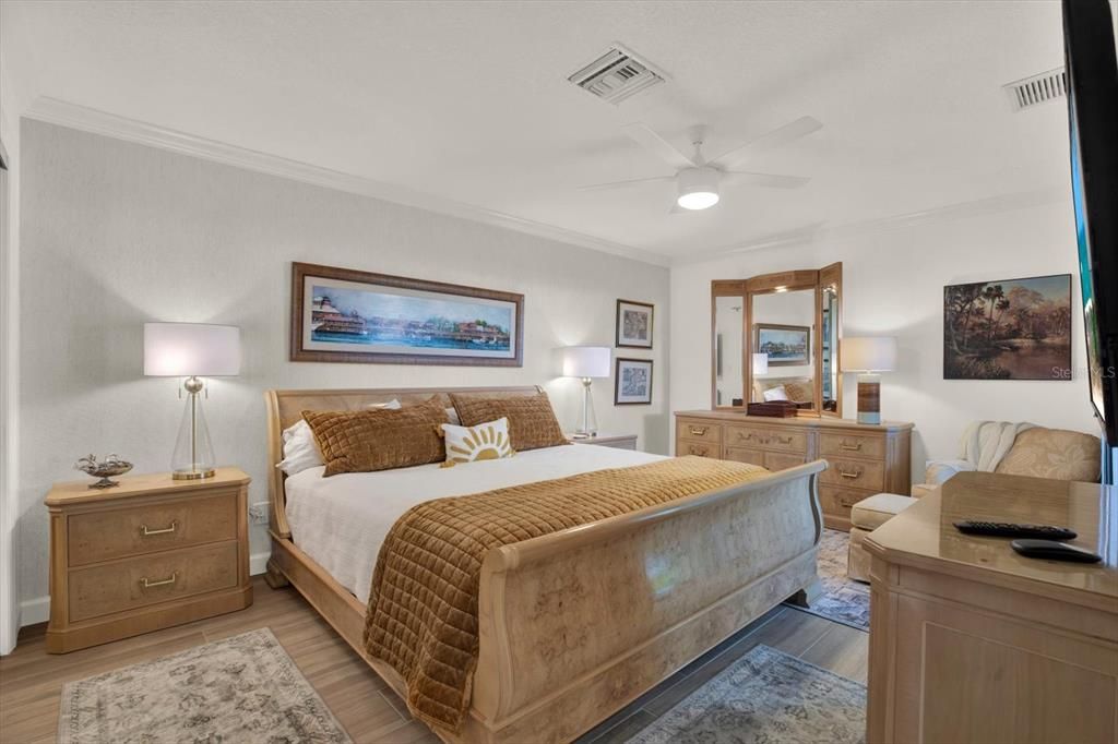 En Venta: $789,900 (2 camas, 2 baños, 1650 Pies cuadrados)
