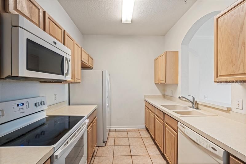 На продажу: $189,000 (3 спален, 2 ванн, 1408 Квадратных фут)