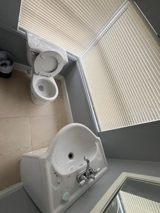 В аренду: $1,800 (3 спален, 1 ванн, 1064 Квадратных фут)