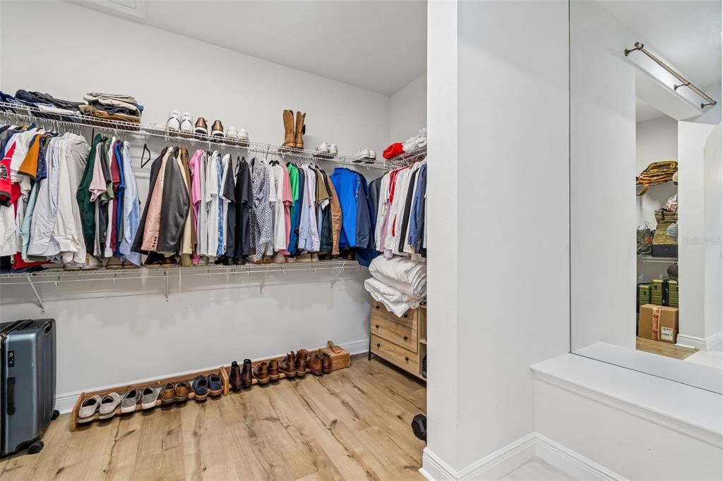 В аренду: $5,500 (6 спален, 4 ванн, 4056 Квадратных фут)