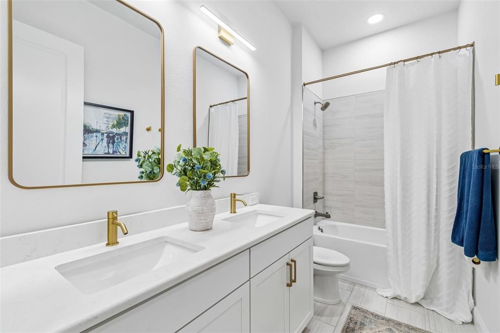 В аренду: $5,500 (6 спален, 4 ванн, 4056 Квадратных фут)