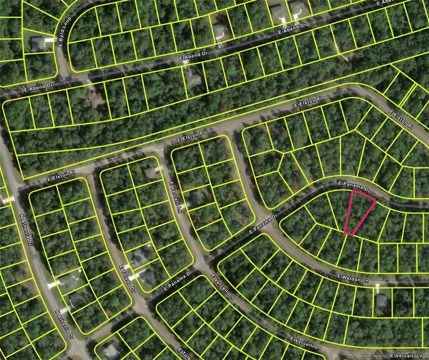 На продажу: $14,000 (0.28 acres)