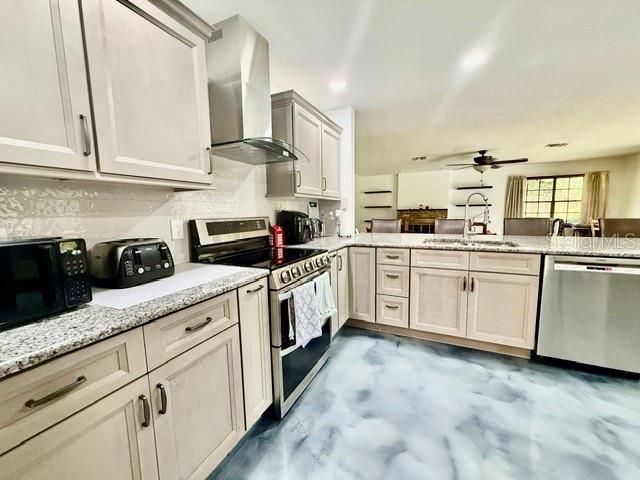В аренду: $3,000 (3 спален, 2 ванн, 2482 Квадратных фут)