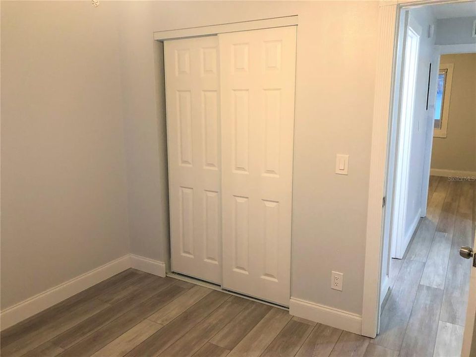 В аренду: $1,800 (2 спален, 1 ванн, 1000 Квадратных фут)