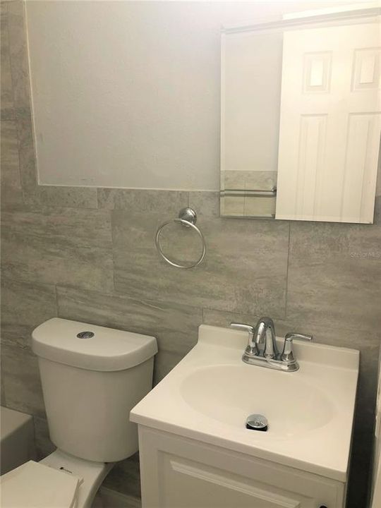 В аренду: $1,800 (2 спален, 1 ванн, 1000 Квадратных фут)