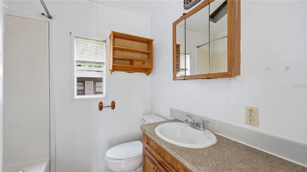 For Sale: $79,990 (2 beds, 1 baths, 396 Square Feet)