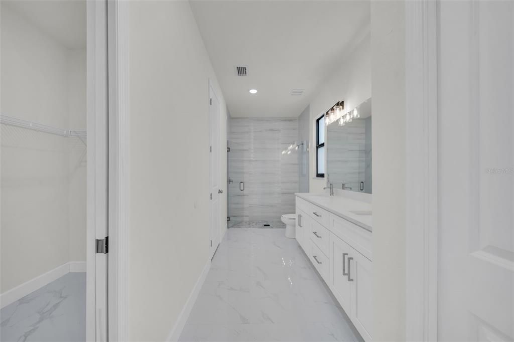 На продажу: $325,000 (3 спален, 2 ванн, 1502 Квадратных фут)