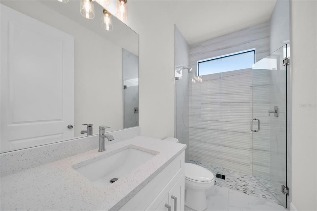 На продажу: $325,000 (3 спален, 2 ванн, 1502 Квадратных фут)