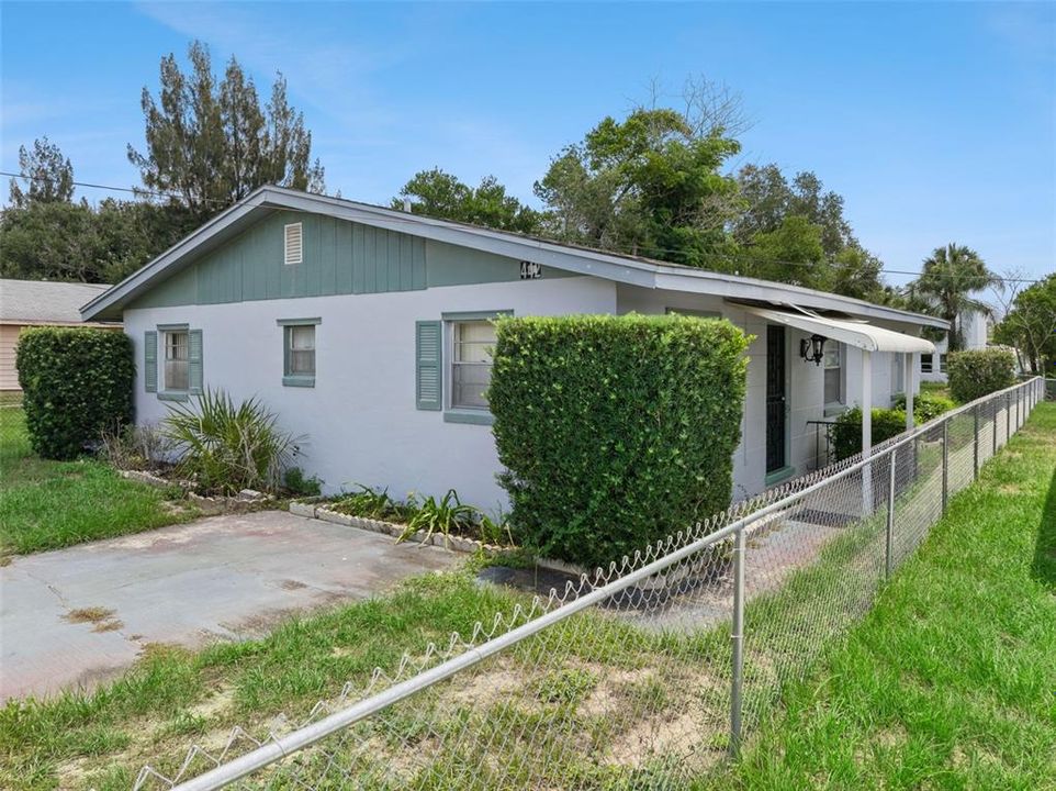 For Sale: $200,000 (3 beds, 2 baths, 1568 Square Feet)