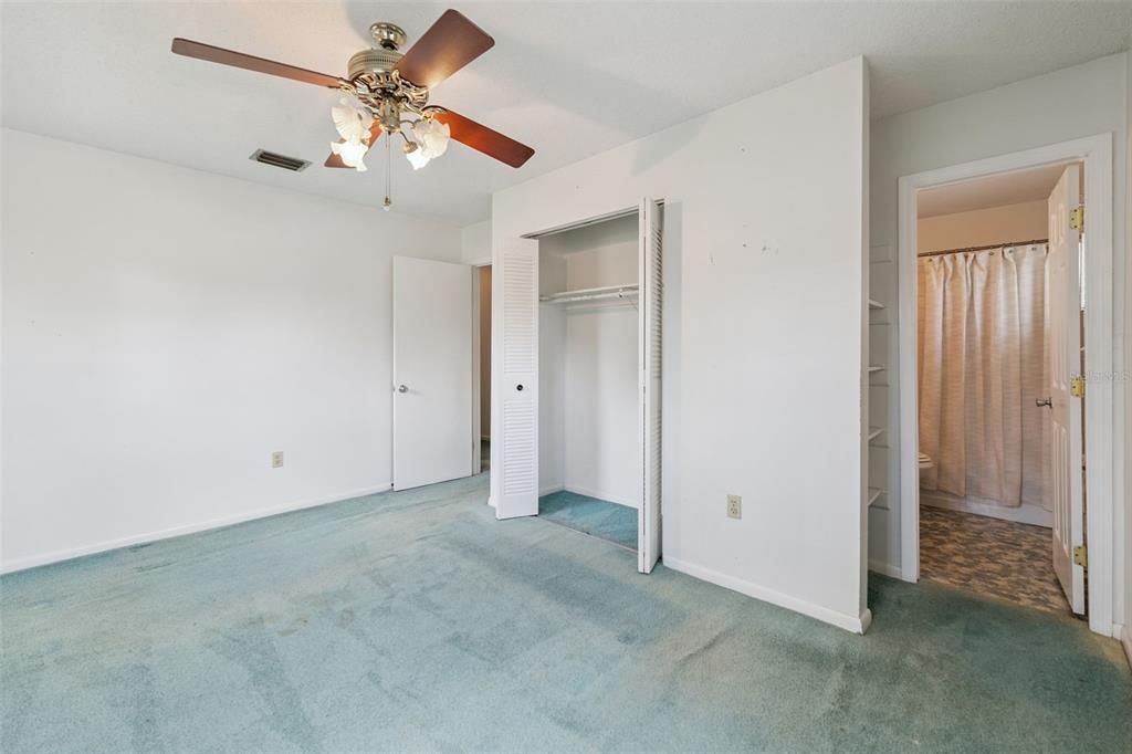 For Sale: $200,000 (3 beds, 2 baths, 1568 Square Feet)