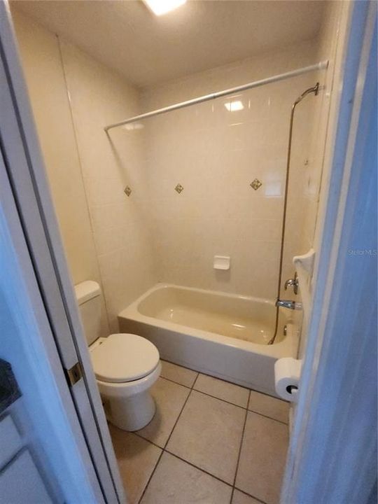 En Venta: $239,900 (3 camas, 2 baños, 1390 Pies cuadrados)