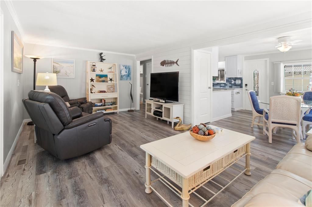 Activo con contrato: $169,000 (2 camas, 2 baños, 1056 Pies cuadrados)