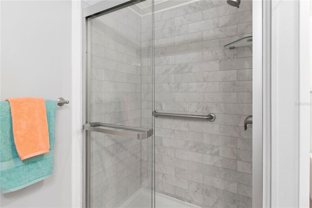 Activo con contrato: $169,000 (2 camas, 2 baños, 1056 Pies cuadrados)