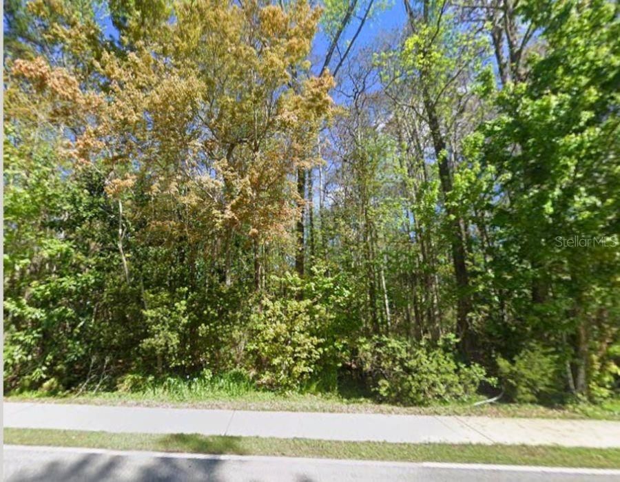 En Venta: $360,000 (2.88 acres)