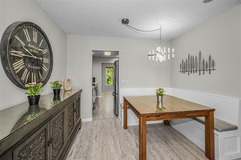 待售: $134,500 (2 贝兹, 2 浴室, 1125 平方英尺)