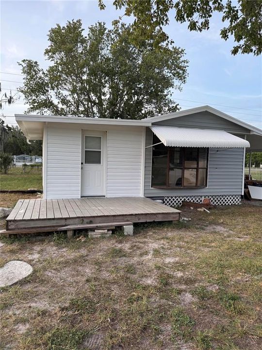 For Sale: $169,900 (2 beds, 1 baths, 940 Square Feet)