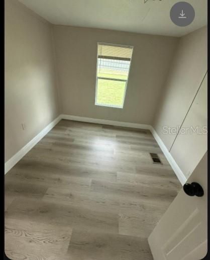 For Sale: $169,900 (2 beds, 1 baths, 940 Square Feet)