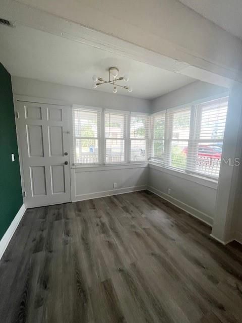 В аренду: $1,975 (2 спален, 1 ванн, 840 Квадратных фут)