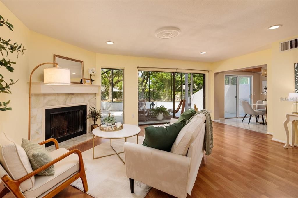 For Rent: $2,800 (3 beds, 2 baths, 1949 Square Feet)