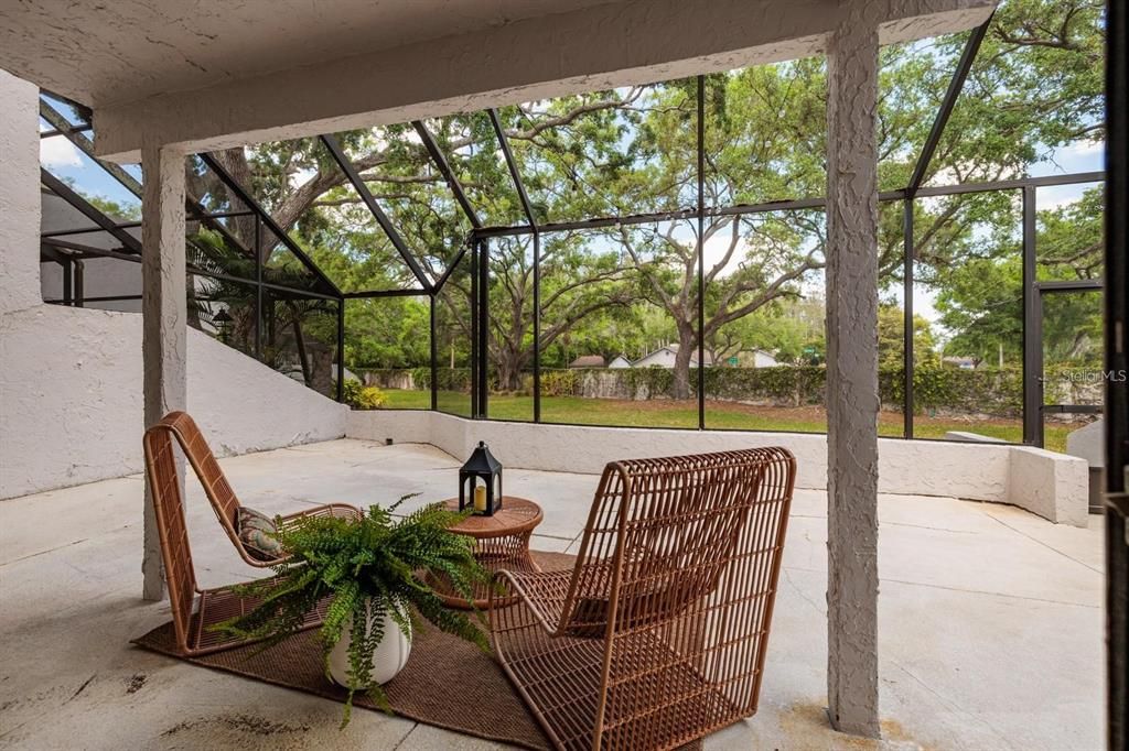 For Rent: $2,800 (3 beds, 2 baths, 1949 Square Feet)