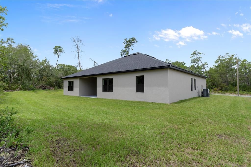 Activo con contrato: $420,000 (4 camas, 3 baños, 2479 Pies cuadrados)