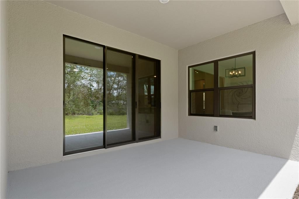 Activo con contrato: $420,000 (4 camas, 3 baños, 2479 Pies cuadrados)