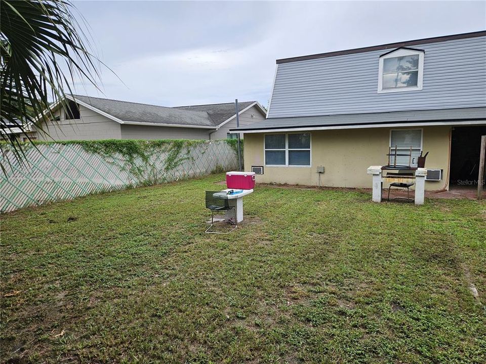 For Rent: $2,000 (2 beds, 1 baths, 1512 Square Feet)