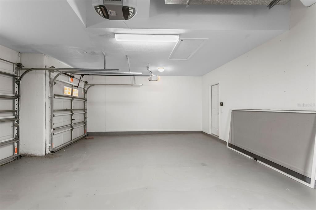 En Venta: $650,000 (4 camas, 3 baños, 3402 Pies cuadrados)