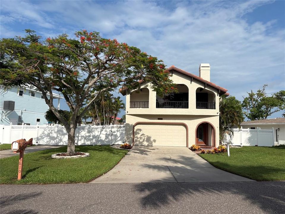 En Venta: $890,000 (3 camas, 2 baños, 1765 Pies cuadrados)