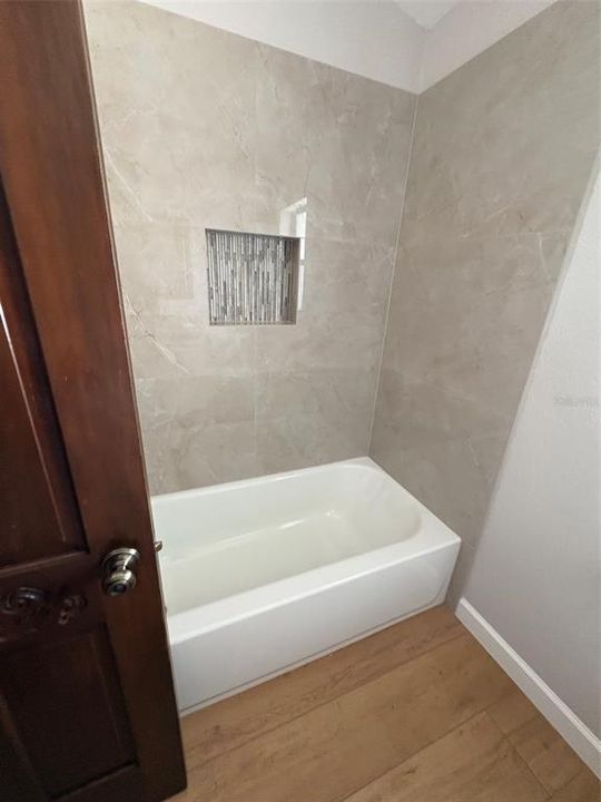 En Venta: $890,000 (3 camas, 2 baños, 1765 Pies cuadrados)
