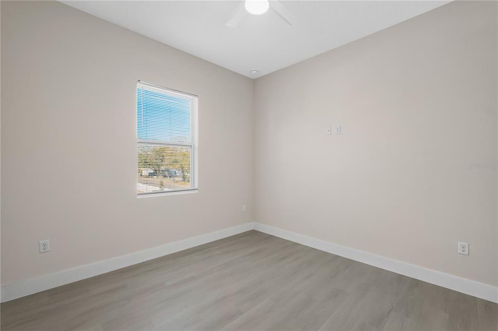 В аренду: $2,300 (3 спален, 2 ванн, 1264 Квадратных фут)