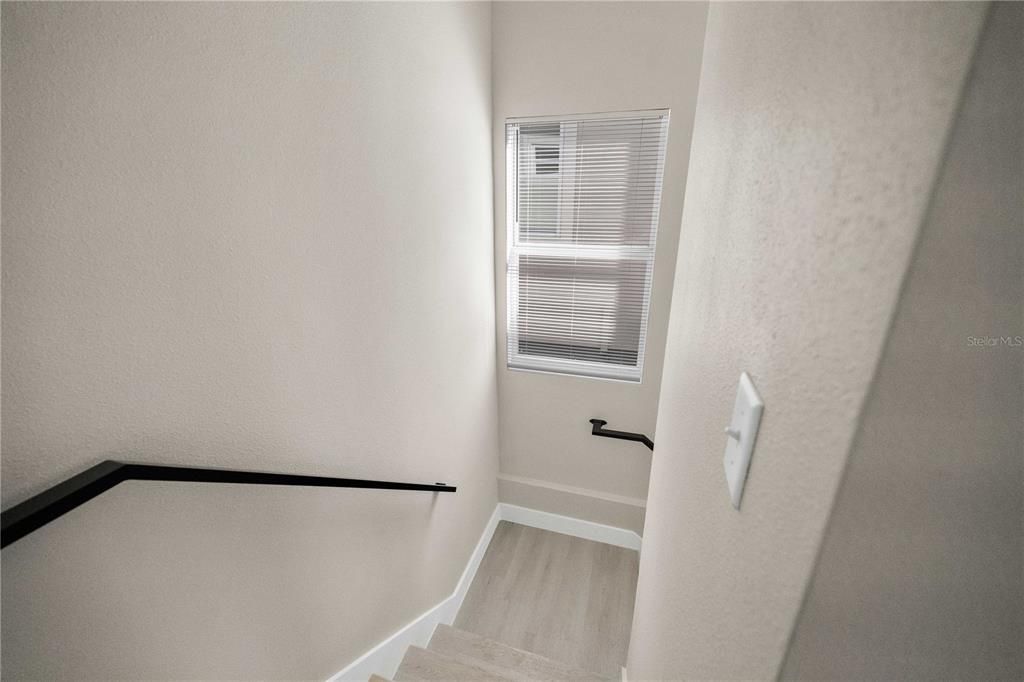 В аренду: $2,300 (3 спален, 2 ванн, 1264 Квадратных фут)