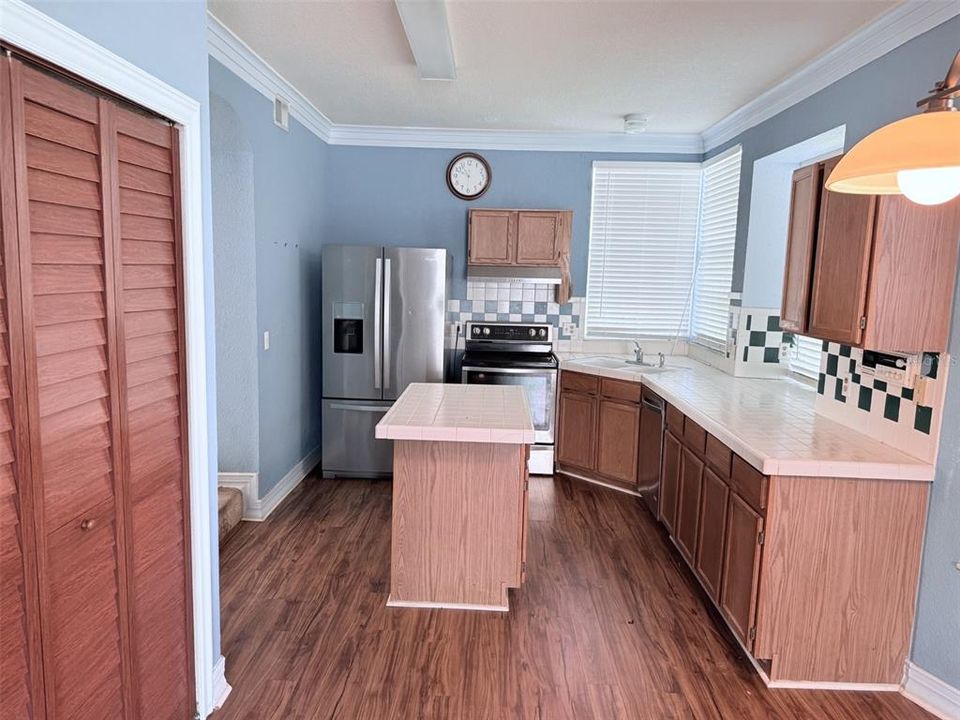 En Venta: $349,900 (3 camas, 2 baños, 1852 Pies cuadrados)