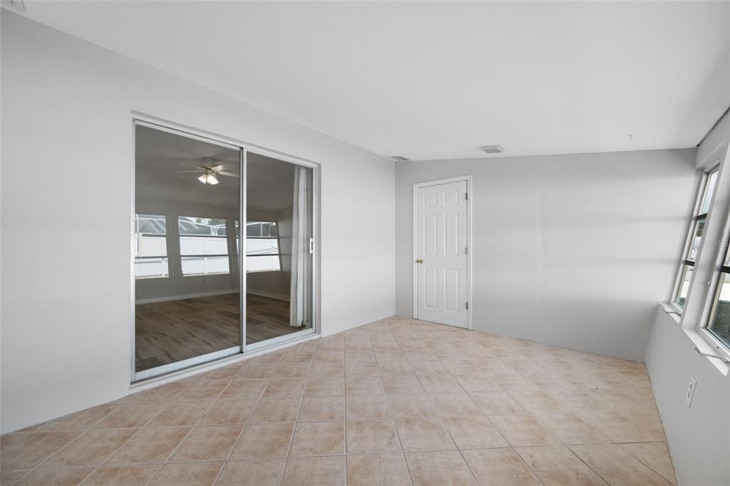 В аренду: $3,200 (2 спален, 2 ванн, 1212 Квадратных фут)